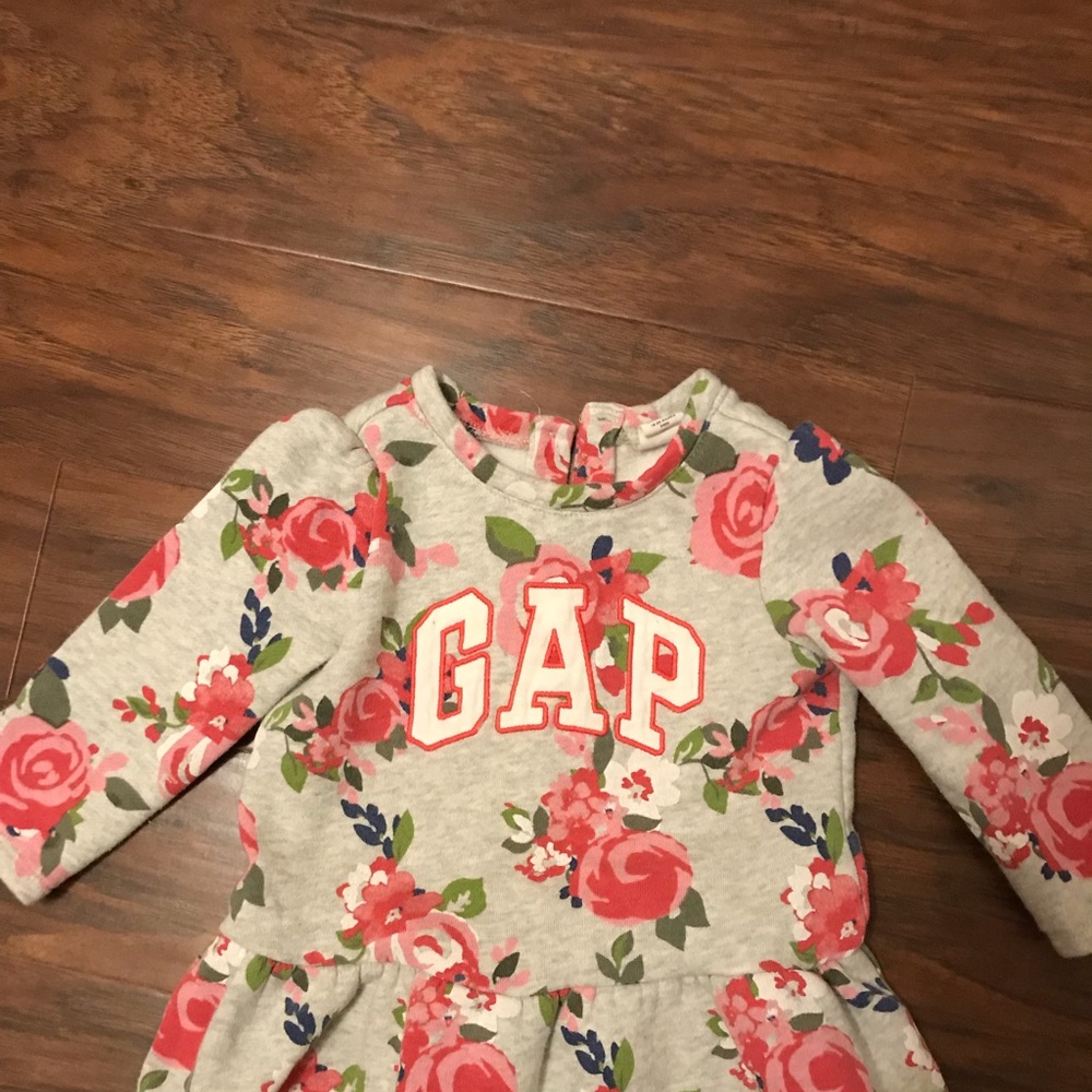 Floral Gap Sweatshirt dress! Size 18-24 months